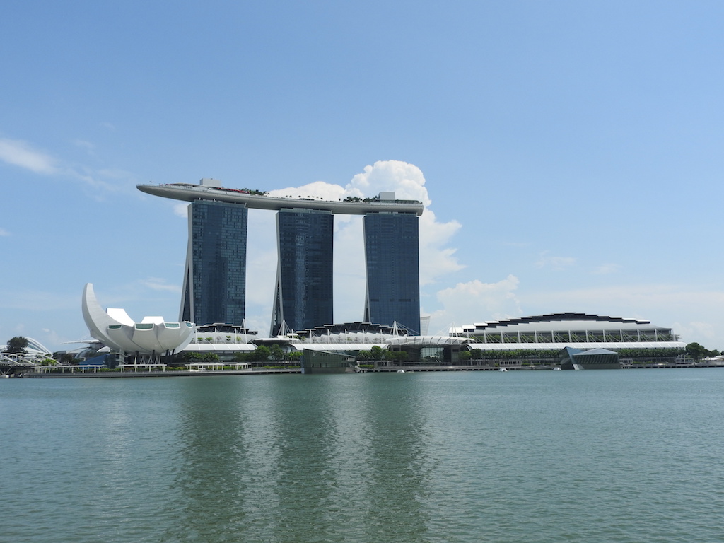 Marina Bay Sands aka 'Den Boot'