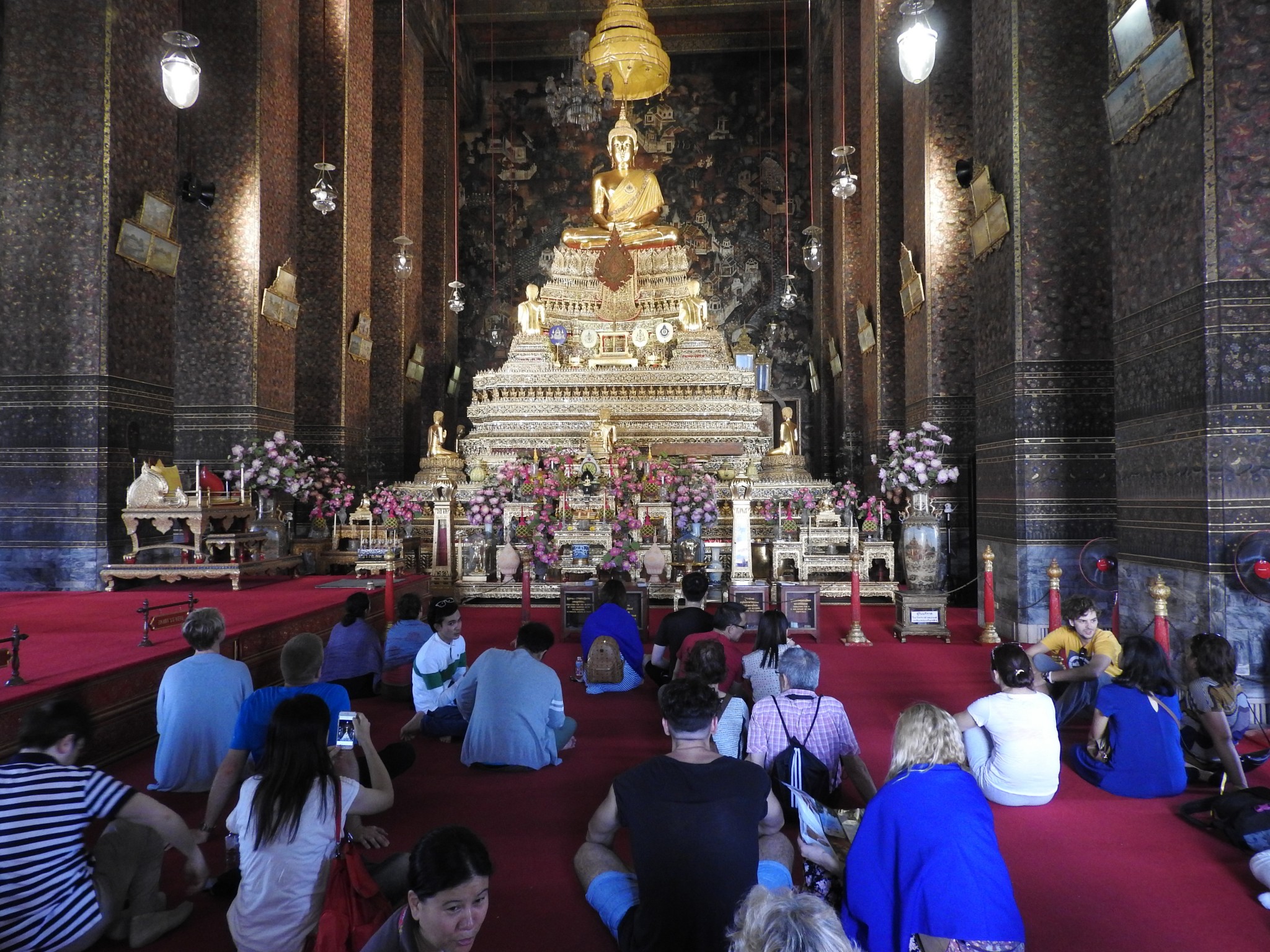 Aanbidding van de Buddha in Bangkok