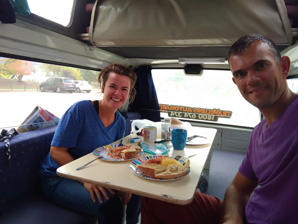 Lunchen in de campervan