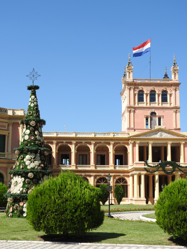 Palacio Lopez in Asuncion