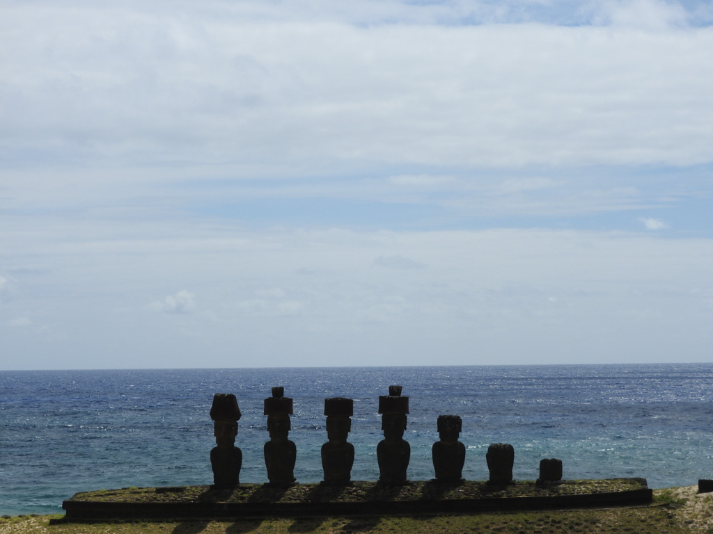 Ahu Anakena