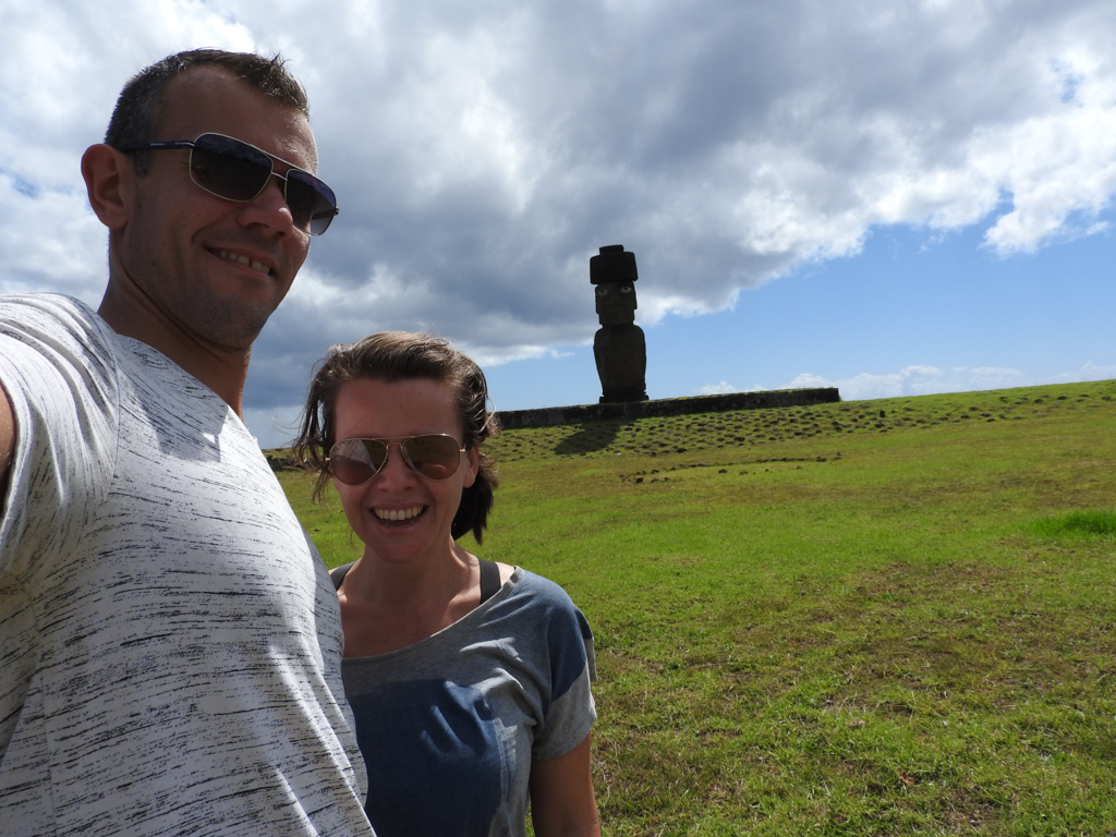 Ann, Manu en een Moai