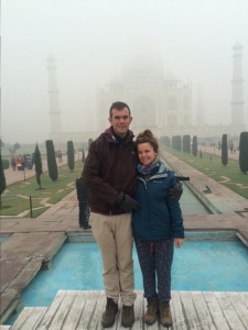 De Taj Mahal in de mist
