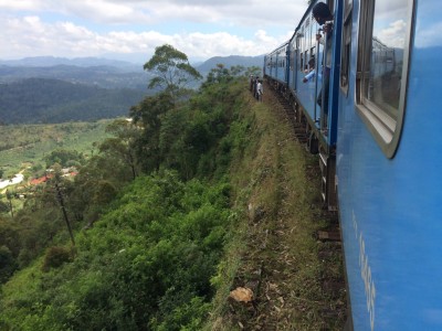 Memorabele uitzichten tijdens de treinrit van Elle naar Colombo