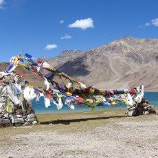 Chandratal Lake Gebedsvlaggen